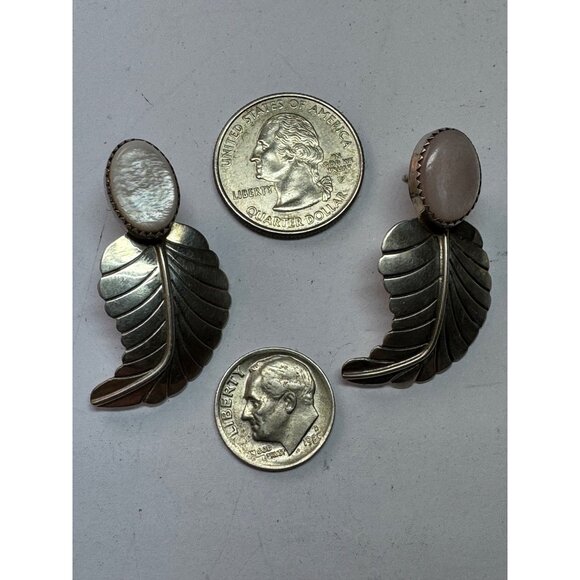 Estate Sterling Silver 925 Leaf Drop Earrings Pink Shell Oval, Signed DB, 9.0g - Picture 6 of 8